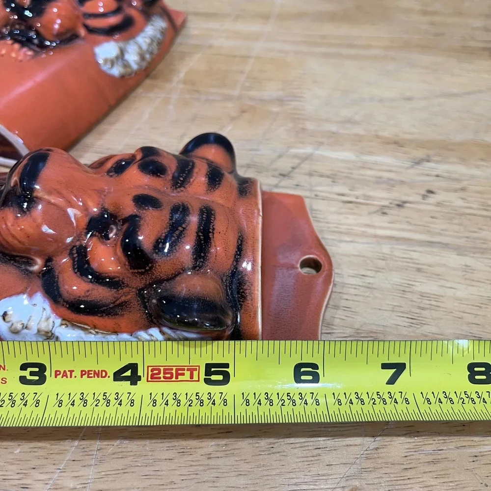 Vtg‎ Mid Century Tiger Head Ceramic Wall Pockets Set of 2 Kitschy Jungle Decor